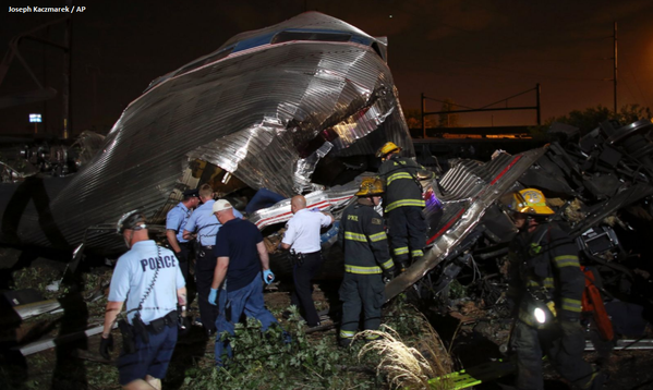 911 calls show chaos of Washington state train derailment