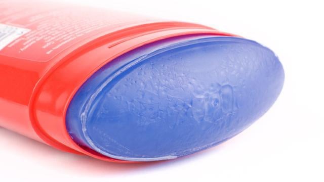 Study: More than 40% of young people ditch deodorant