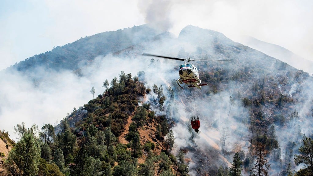 Blaze near Yosemite that killed firefighter only 5% contained