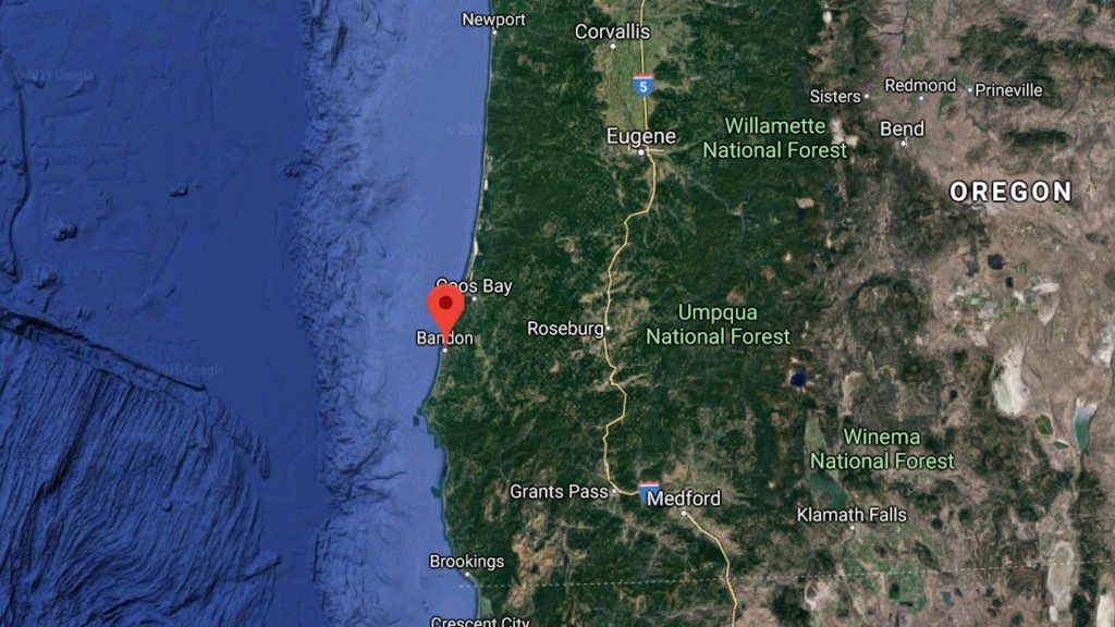 6.3-magnitude earthquake strikes off coast of Oregon