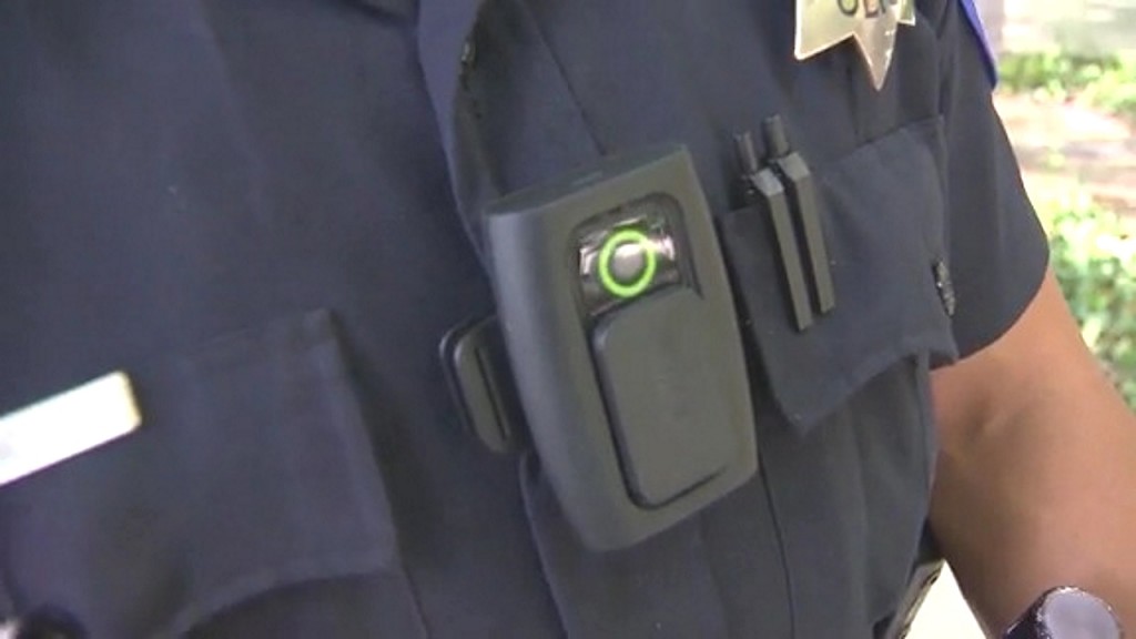 Calif. lawmakers ban facial recognition software from police body cams