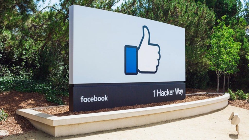 Facebook revenue, user growth falls short of expectations