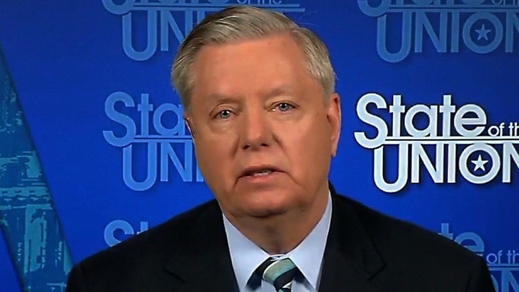 Graham calls for Trump to use emergency powers to fund border wall
