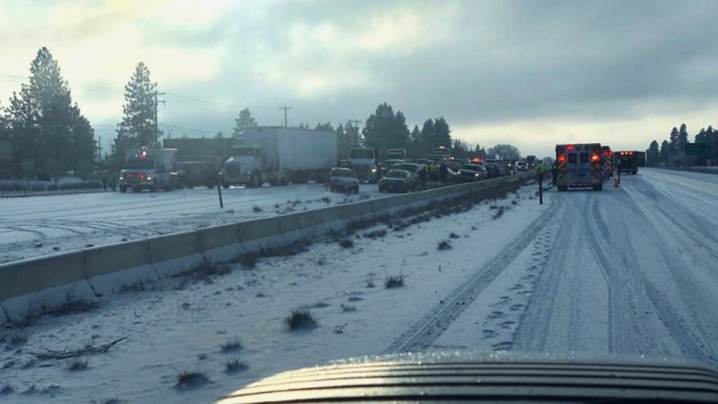 Slick conditions lead to 60 car pileup in Spokane, Wash.