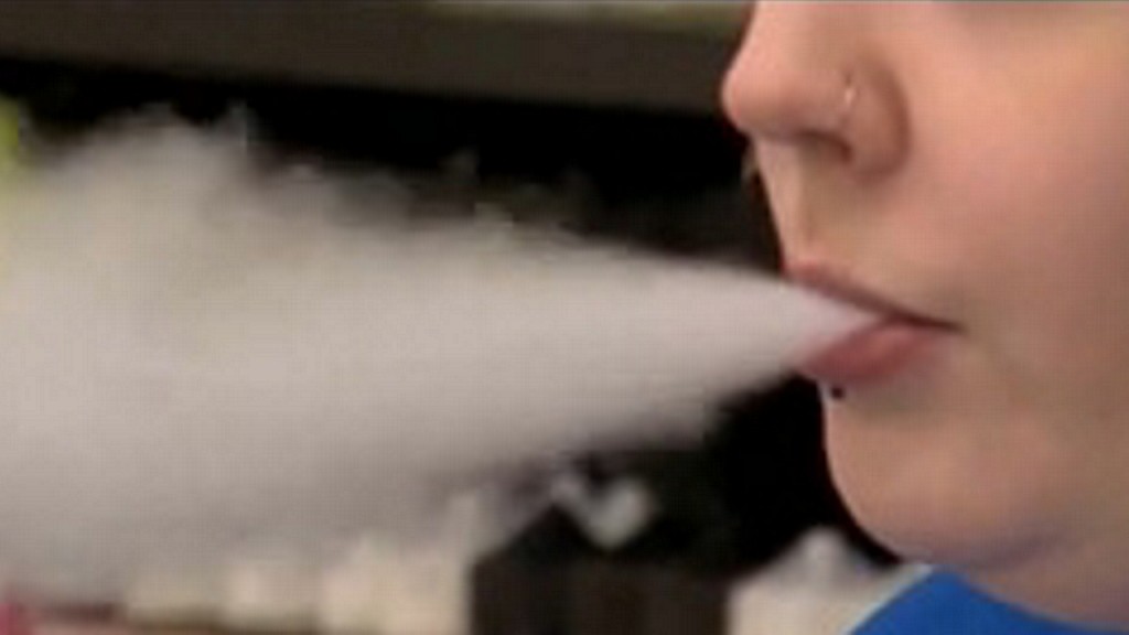 Federal authorities study surge in lung illnesses tied to vaping