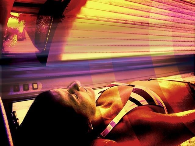 Committee votes to introduce teen tanning bill