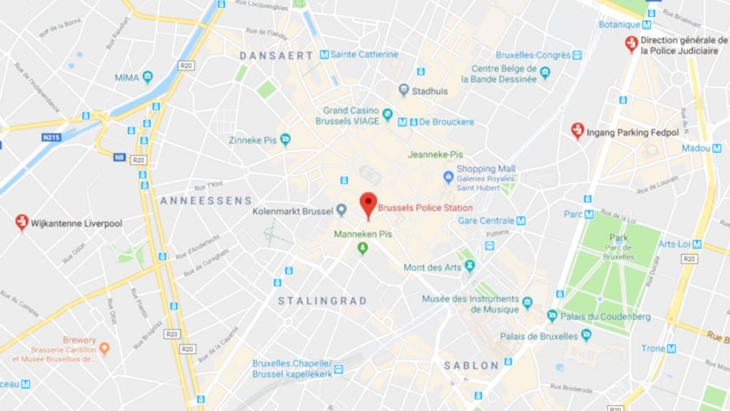Officer attacked by knife-wielding man outside Brussels police station