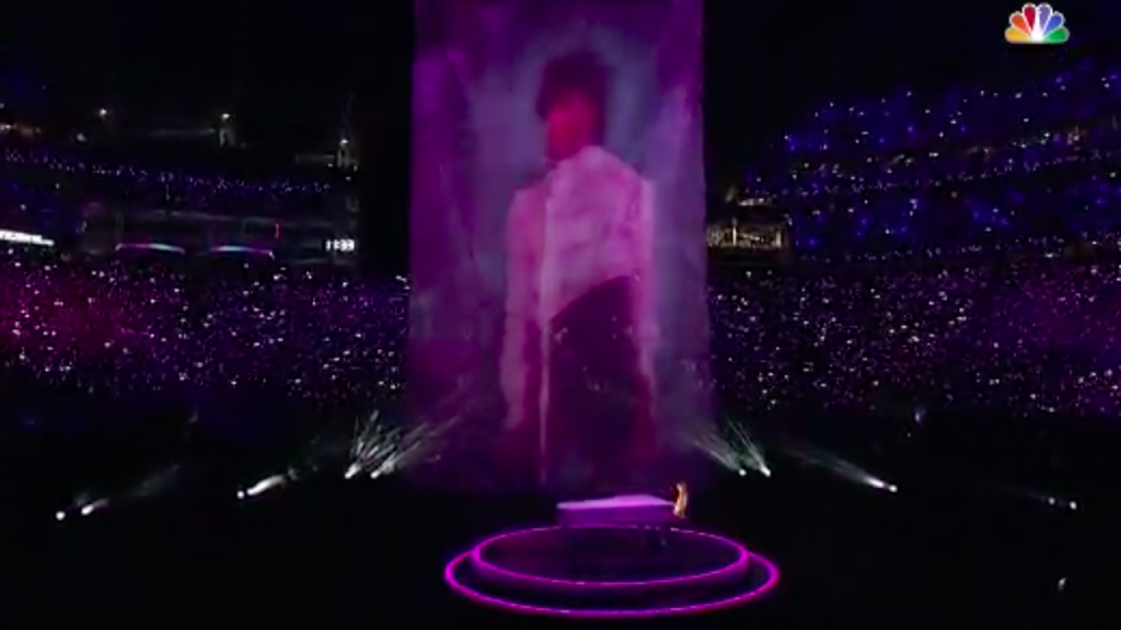 Justin Timberlake pays tribute to Prince during Super Bowl halftime