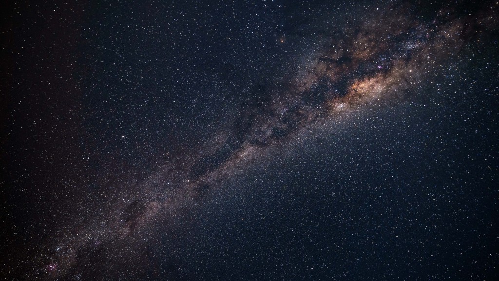 Center of Milky Way exploded when human ancestors walked the Earth