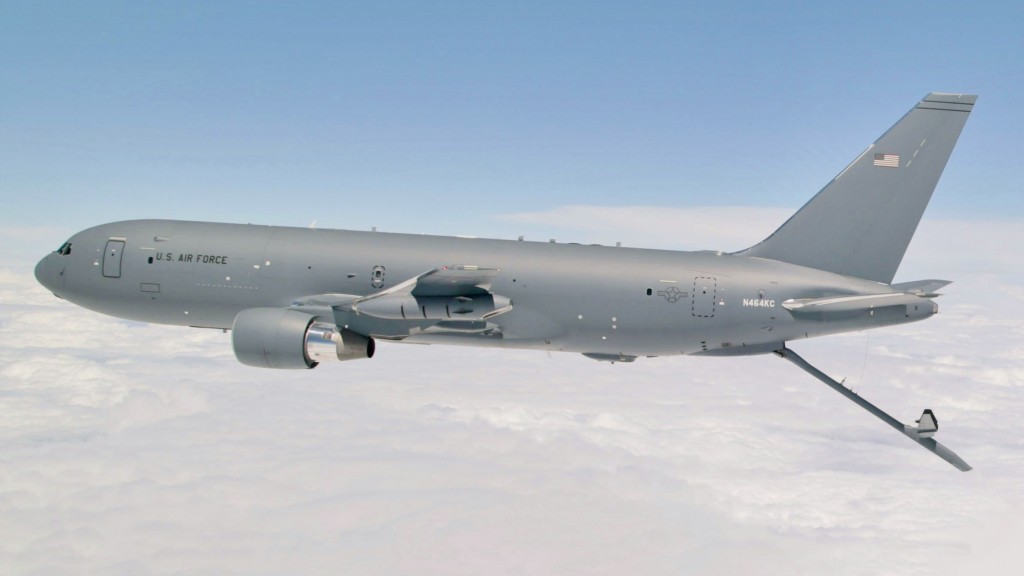 US Air Force says trash found on Boeing refueling planes