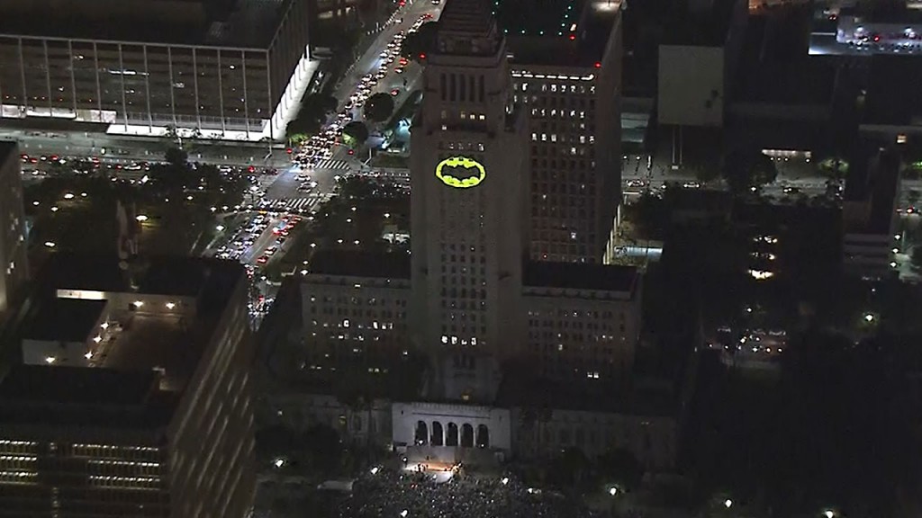 Los Angeles lights Bat-signal for Adam West