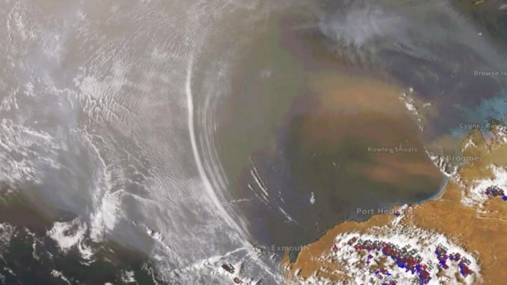 Satellite captures rare images of atmospheric gravity waves