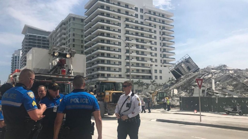 Police investigating Miami Beach building collapse