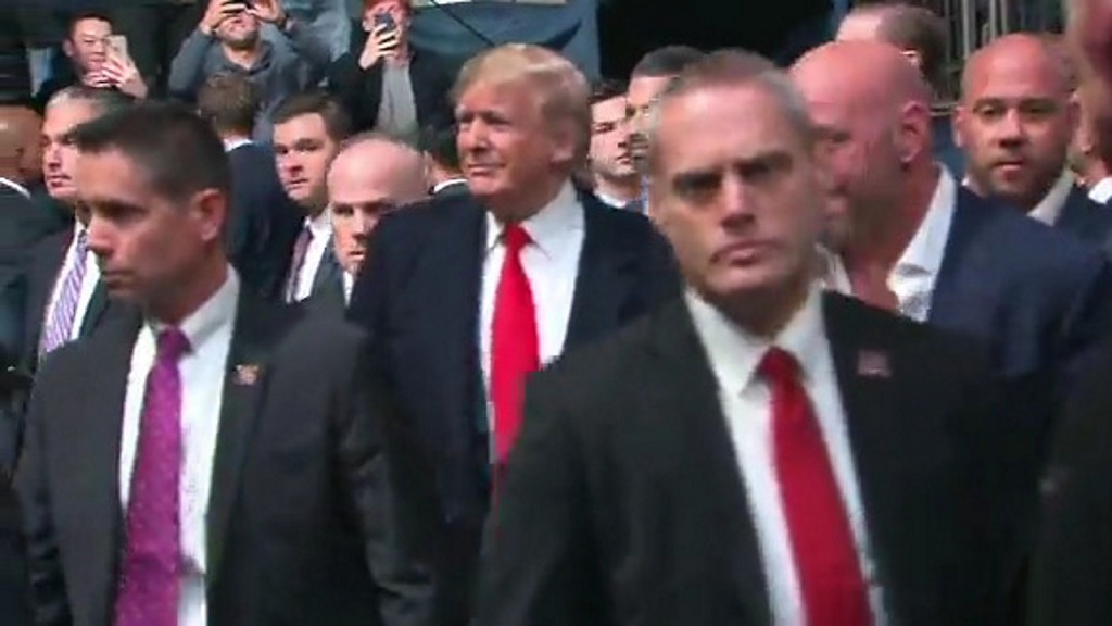 Trump met with loud boos, some cheers at UFC fight in New York