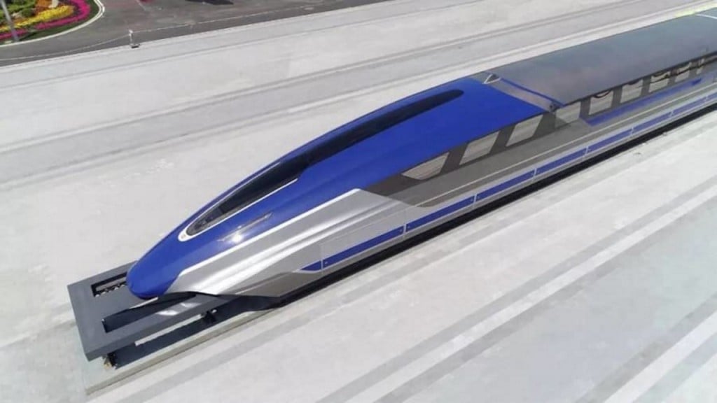 China unveils 600km/h maglev train prototype