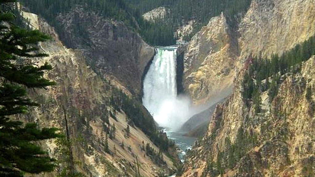 Yellowstone proposes more housing for summer workers