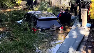 Uber driver crashes into NY swimming pool