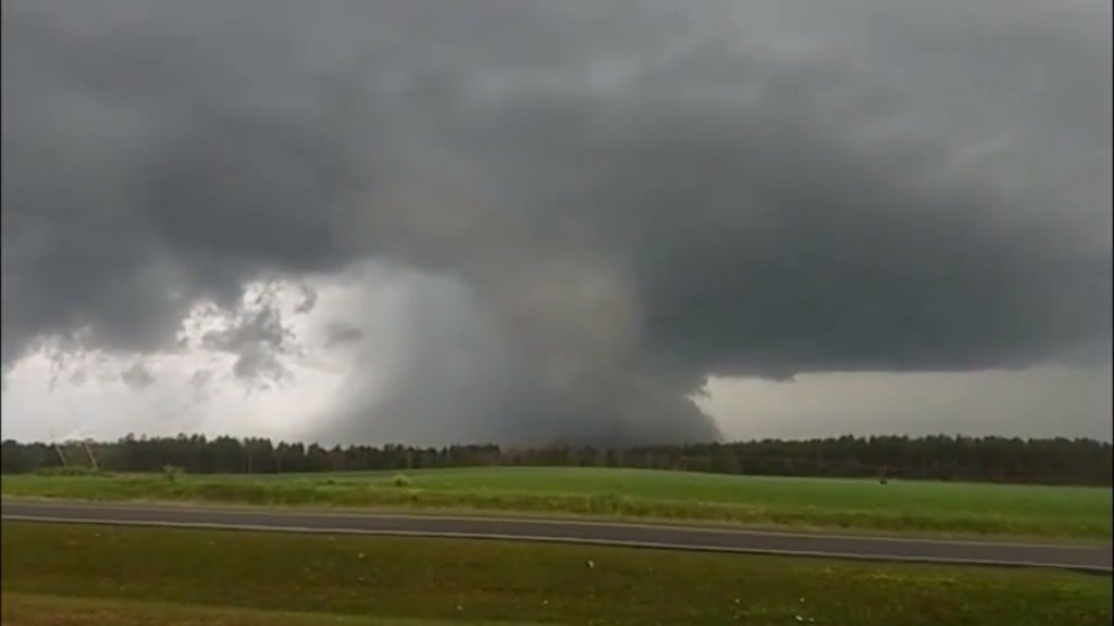 Destructive tornadoes carving deadly toll in Dixie Alley