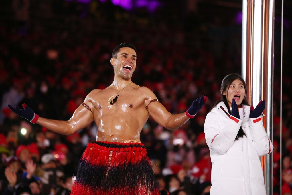 Shirtless Tongan man aims for his 3rd Olympics in 2020