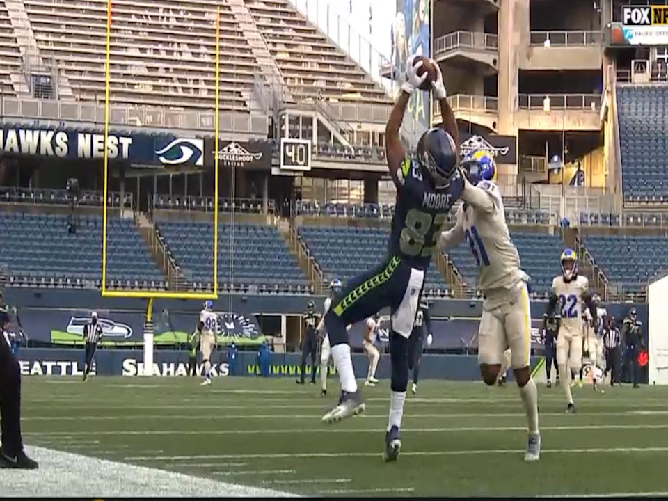 Seattle's David Moore makes a great catch in a Seahawks win over the Rams