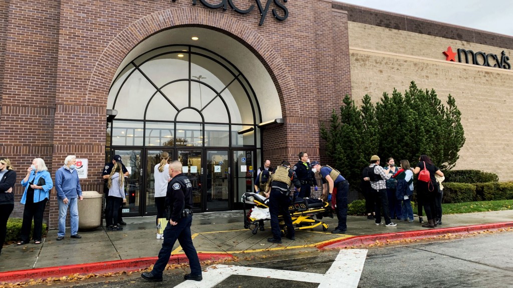 Police: 2 Killed, 4 Injured In Idaho Mall Shooting; Suspect In Custody