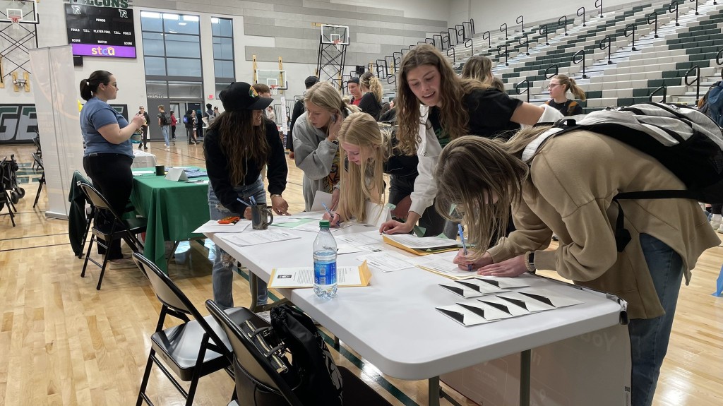 Teenagers At Ridgeline High Apply For Jobs