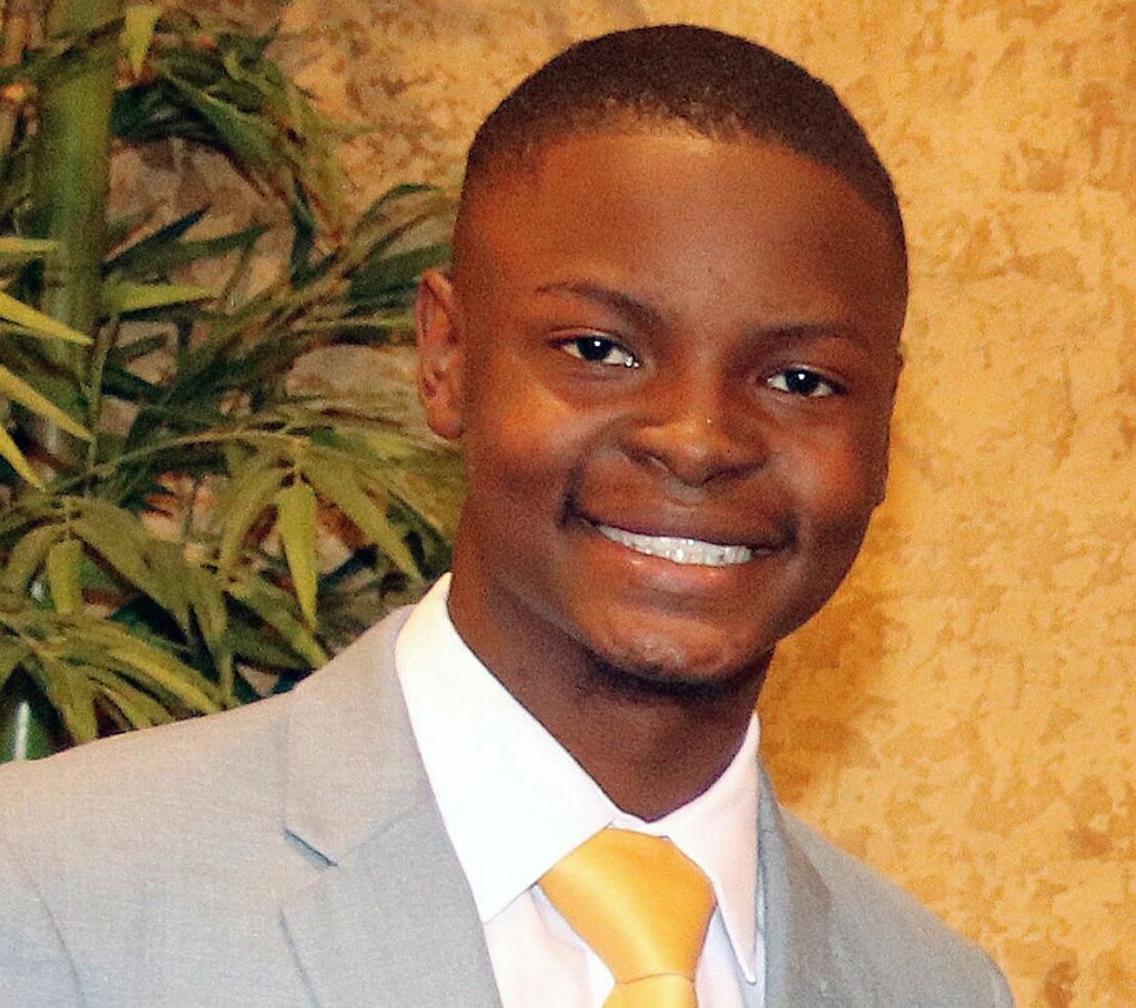 18 Year Old Arkansas College Student Elected Youngest Black Mayor In Us