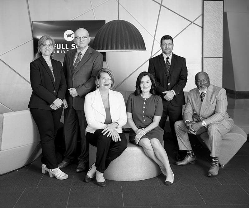Full Sail, Photo By Roberto Gonzalez