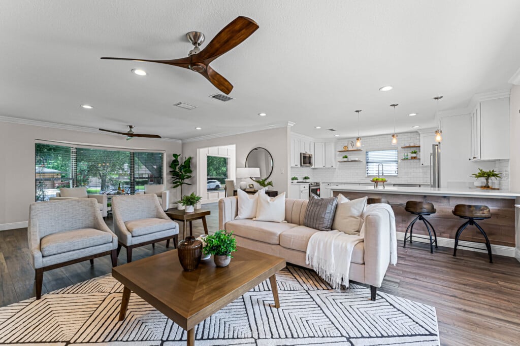 2905 Lake Arnold Place, Orlando, Fl 32806