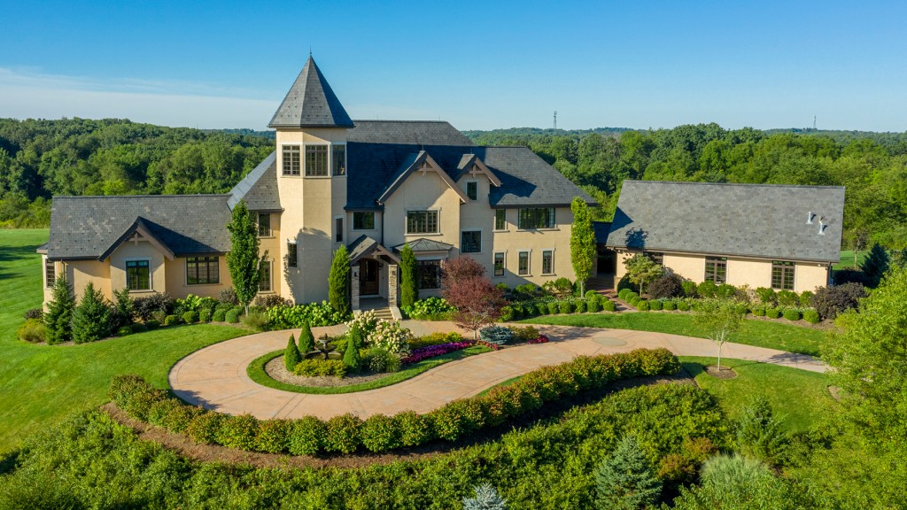 See Inside Steeler Ryan Shazier's Luxury Home for Sale