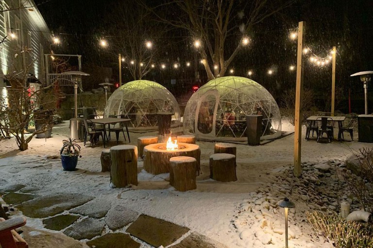 Which Pittsburgh Restaurants Allow You to Eat Outside, Even in the