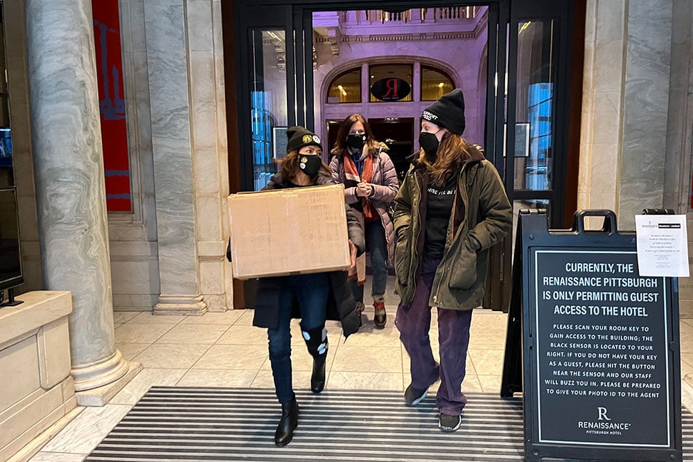 412 Food Rescue Ceo Leah Lizarondo And Billie Eilish S Mother Maggie Baird Leave The Renaissance Hotel In Downtown Pittsburgh