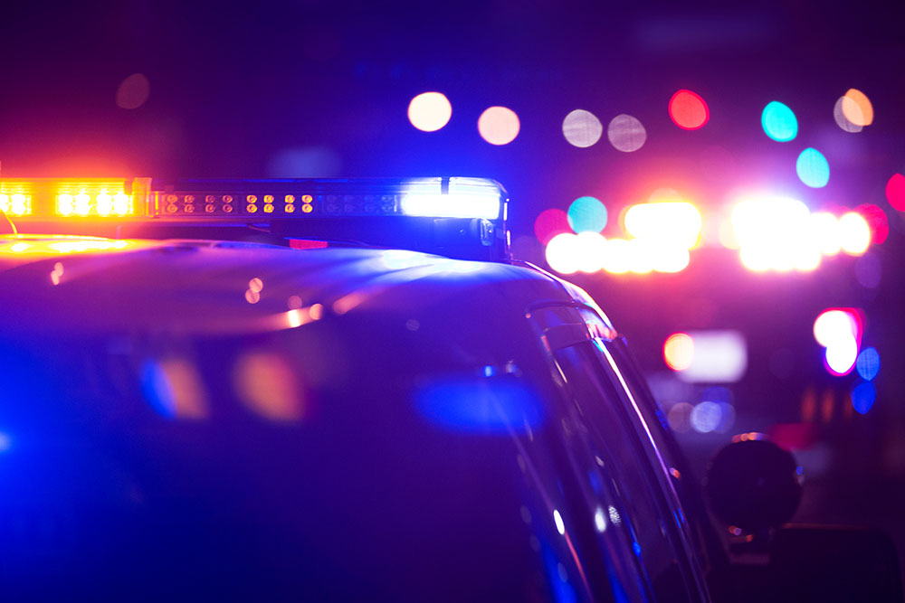 Police,units,responds,to,the,scene,of,an,emergency.