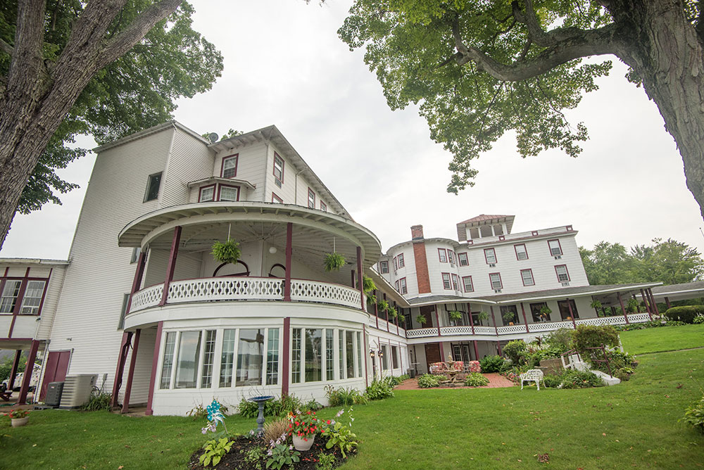 Conneaut Lake is Pennsylvania's Largest Natural Lake Pittsburgh Magazine