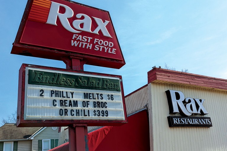 Pittsburghers Love to Wax Nostalgic About Bygone Chain Restaurants