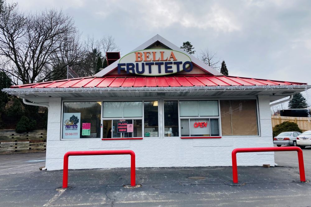 Popular North Hills Restaurant Reopens Across The Street for Takeout