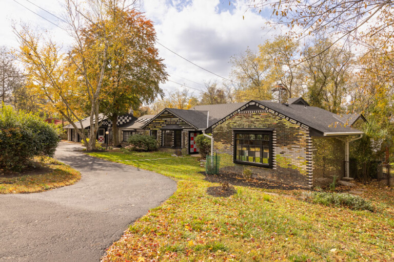 The Mirror House is For Sale — Could You See Yourself Living Here