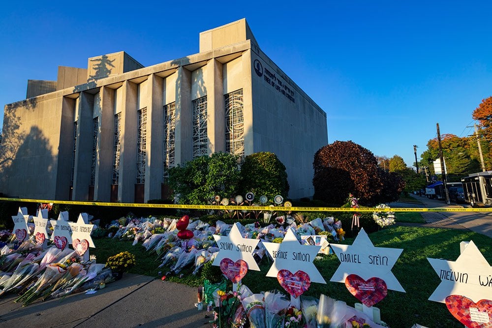 Robert Bowers Sentenced to Death in 2018 Pittsburgh Synagogue Shooting ...