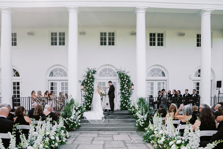 Lauren & Matthew: A Traditional Wedding in Pittsburgh, PA