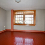 28 Bedroom 4th 3rd Floor Overlooking Side Street 12x10 Nik 1378