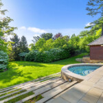 301 Fairview Rd 53