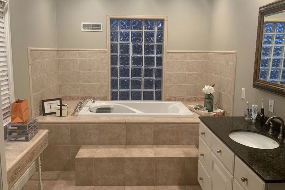 Best of Design 2024 A Renovated Bathroom That Blends Modernity and Comfort