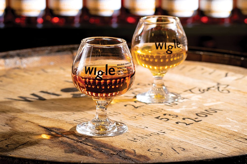Lpetrilla Wiglewhiskey 0842