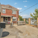 E 11th 046