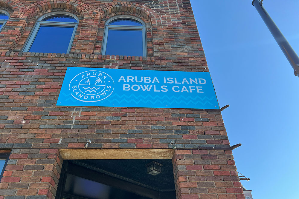 Aruba Island Bowl Cafe Sign Sone Ekukole