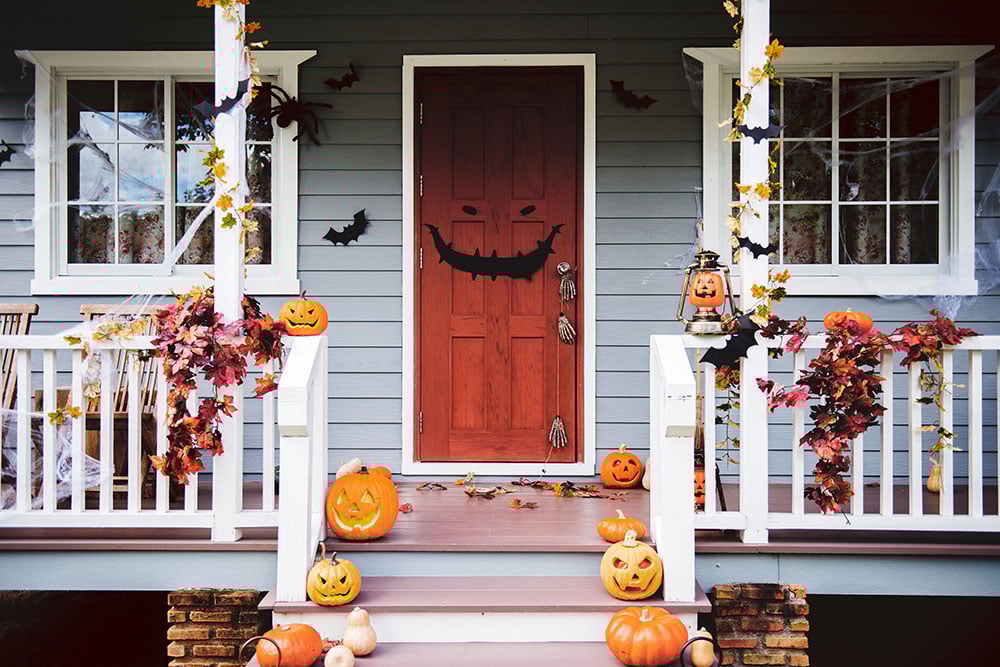 Halloween Decorations Front Yard Pumpkins Adobestock