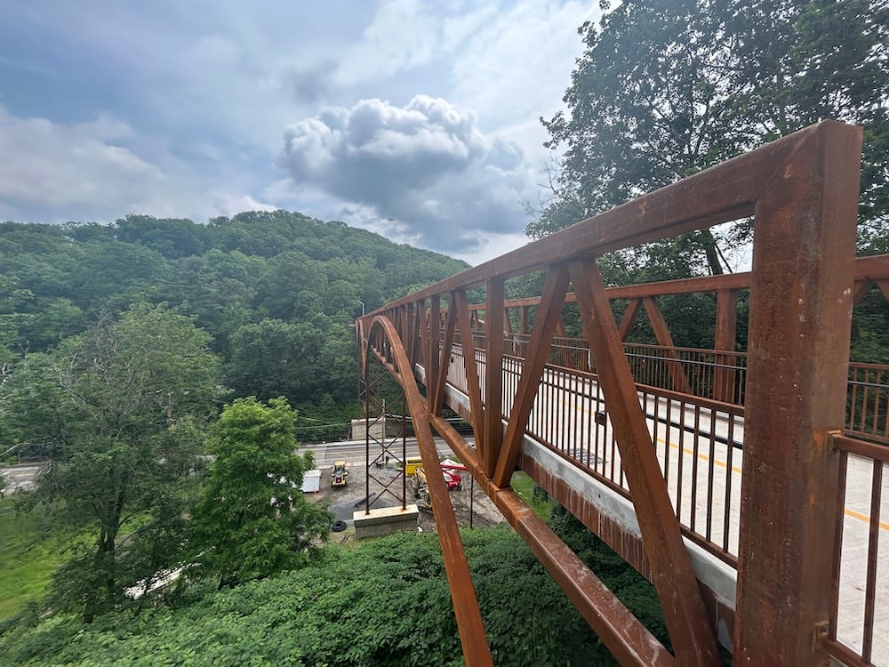 Davis Avenue Bridge connects Brighton Heights with Riverview Park