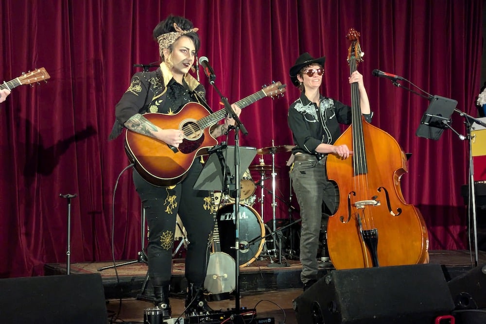 Pittsburgh Honky Tonk Bonnie And The Mere Mortals
