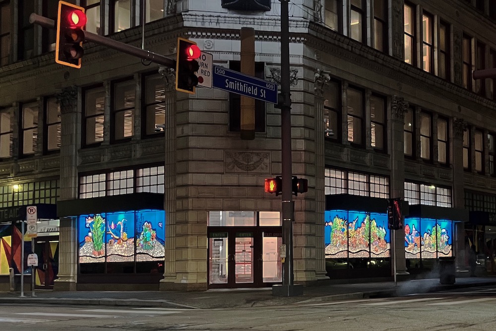 La Vispera artwork on the Heinz 57 Center windows