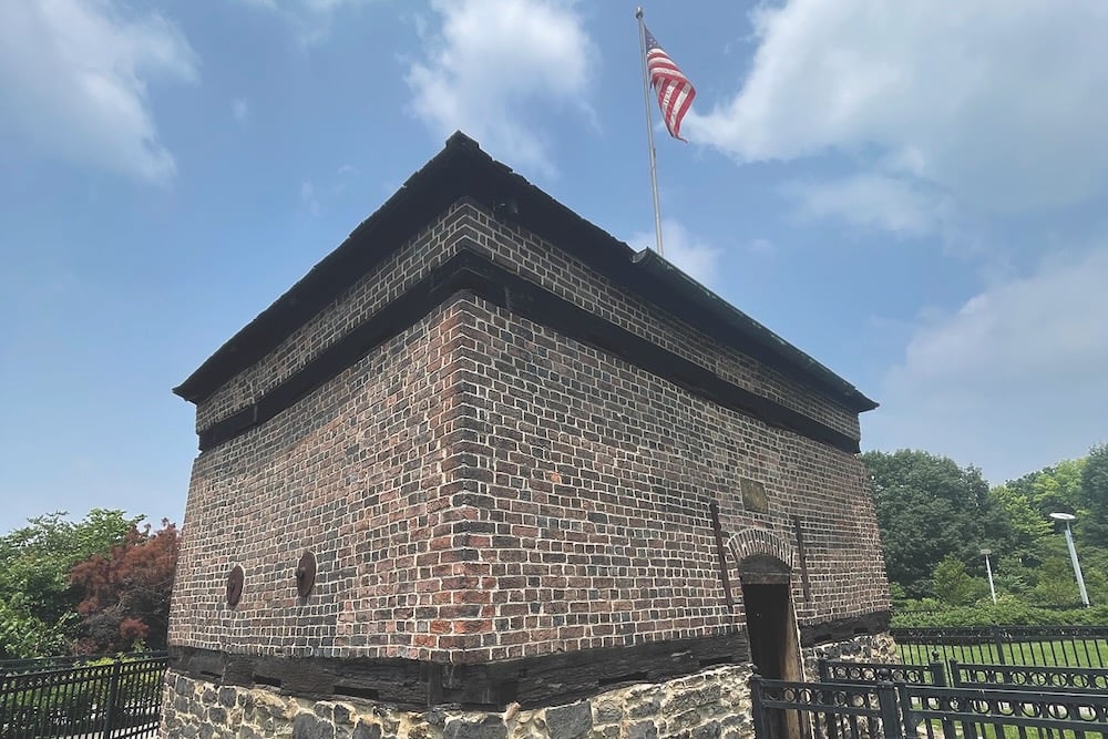 Fort Pitt Block House